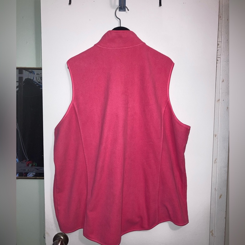 Vest - Picture 3 of 6